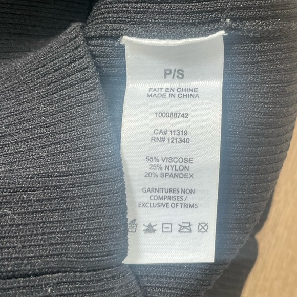 Dynamite Sculpted Rib-Knit Bodycon Midi Dress - Picture 5 of 7